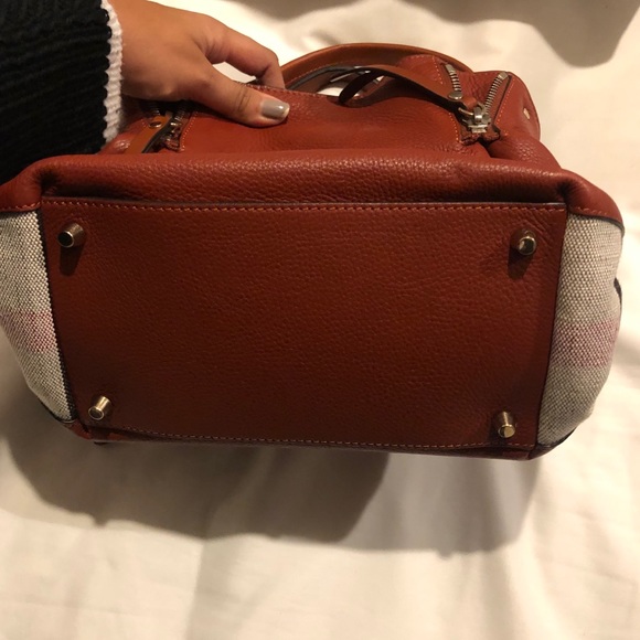 Burberry Rustic Orange Slouchy Purse - Picture 3 of 8